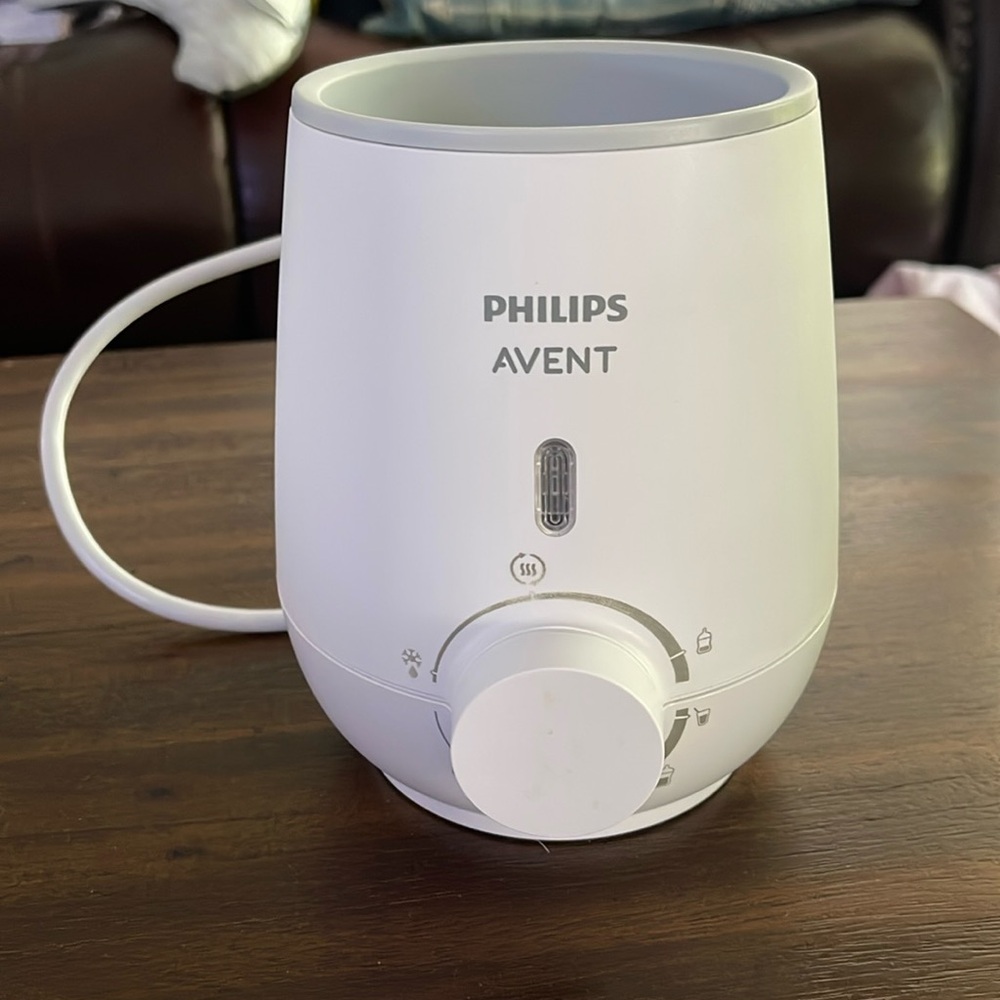 Fast baby bottle warmer w smart temperature control and automatic shut off